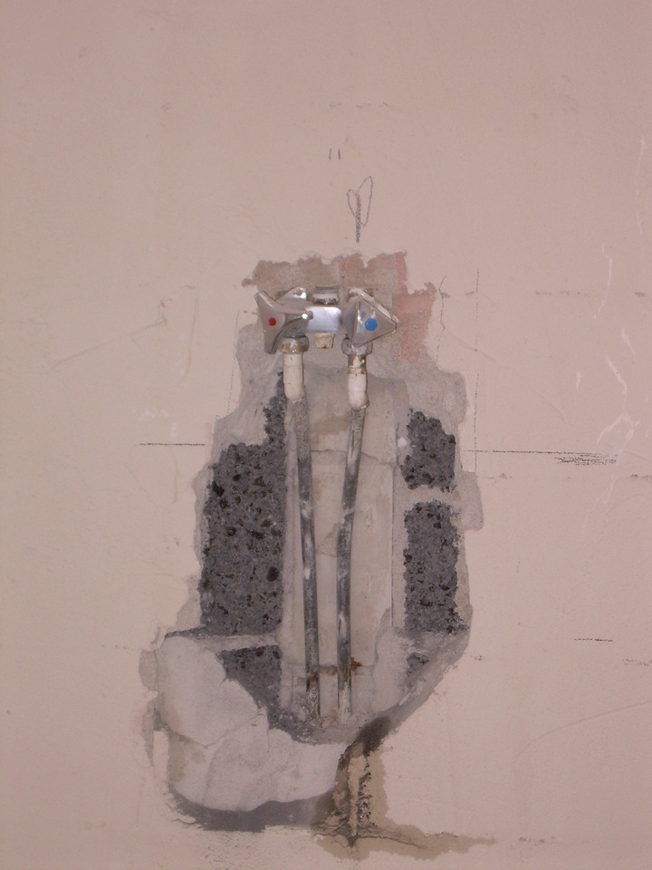 bathroom_-_shower_faucets_-_1